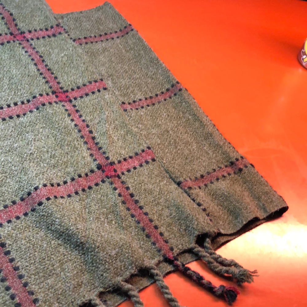 Beautiful red and green fringe poncho, OS - Picture 6 of 6